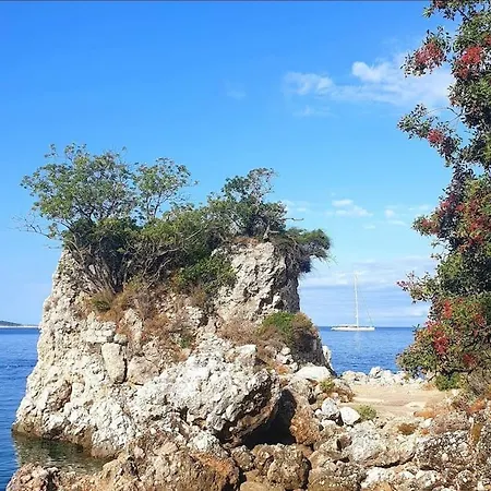 Paula - By The Sea * Mlini