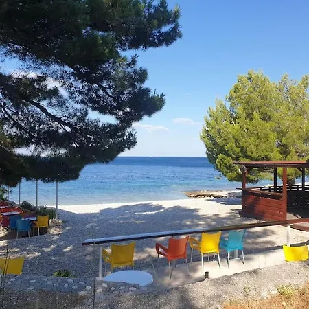 Paula - By The Sea Mlini