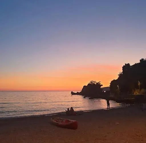 Paula - By The Sea 米利尼