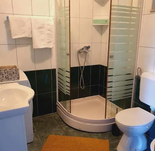 Paula - By The Sea 公寓