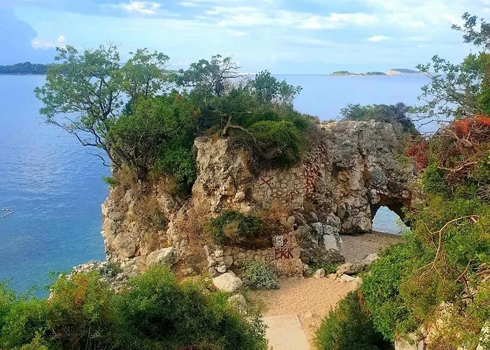 Paula - By The Sea 米利尼